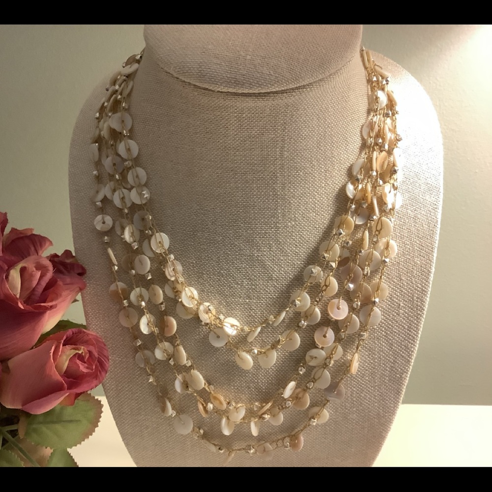 Shell Necklace - Picture 3 of 13
